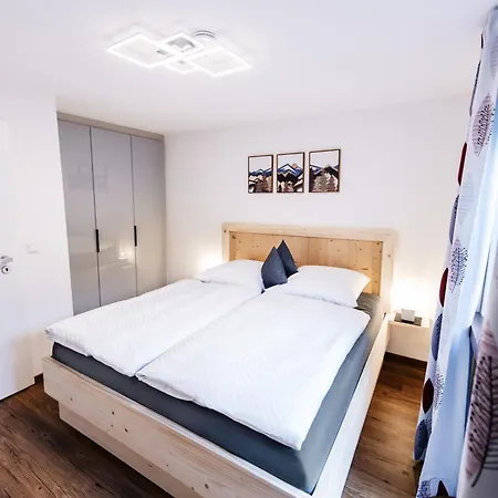 Haus Johannishof * Миттенвальд